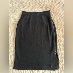 Banana Republic Black Pencil Skirt Side Zip-up Soft Fabric Highly Stylish Look